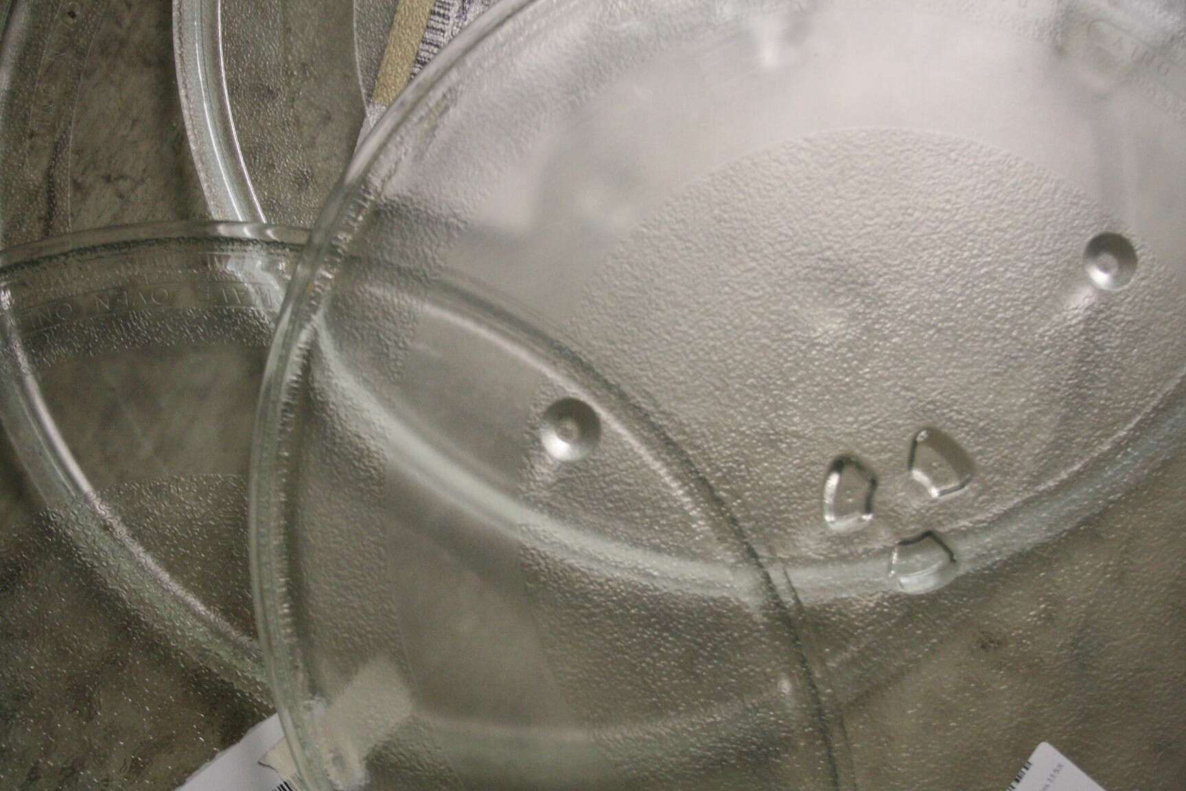 Microwave turntable glass plate