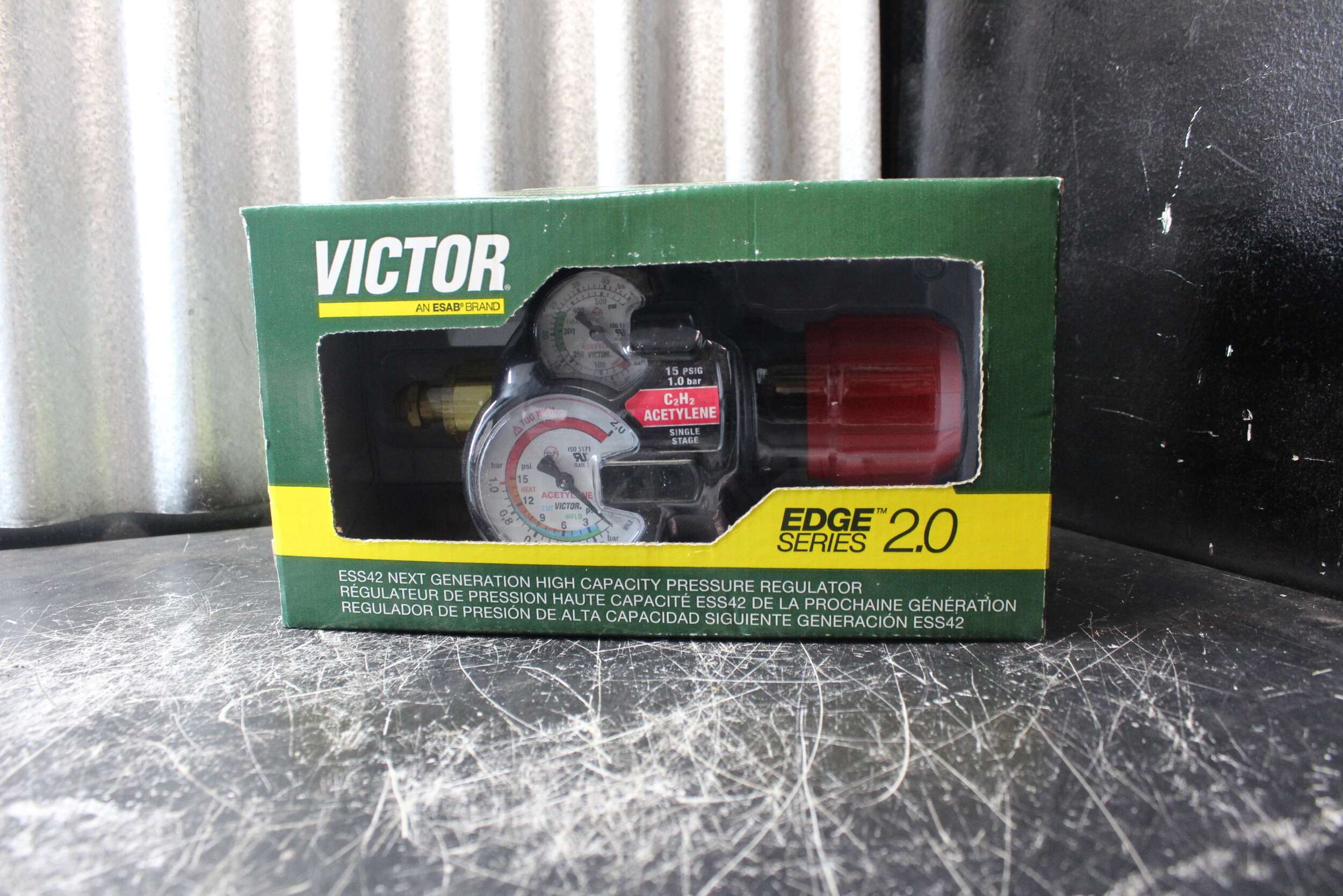 Victor Edge Series 2.0 Acetylene Regulator # ESS42-15-300