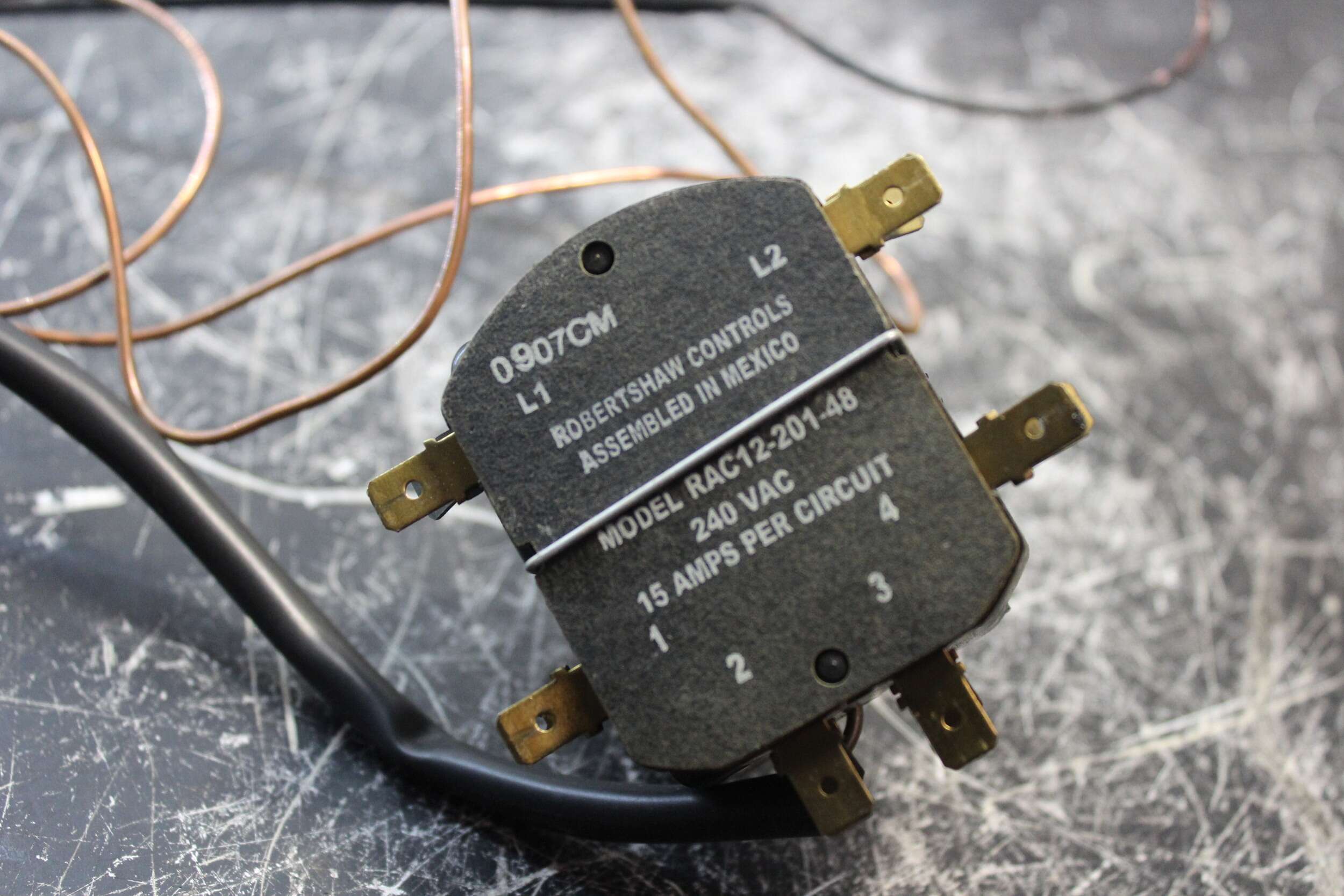 Oven Control Thermostat RAC1220148 (ROBERTSHAW CONTROLS)