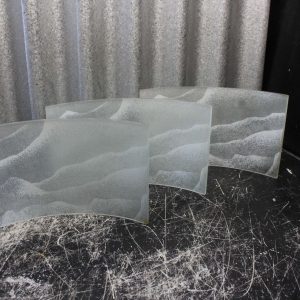 Plaques de verre courbées 6-7/8'' x 4''