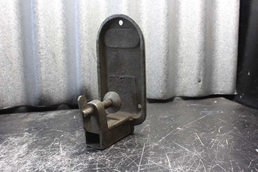 Serre en acier vintage EDLUND CO 6'' x 2-3/4''