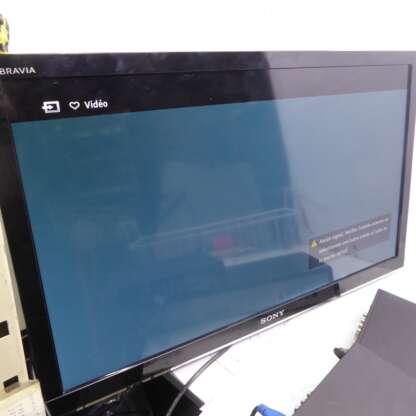 TV 32"  -Sony KDL-32EX340 BRAVIA Ultra Slim LED TV to repair