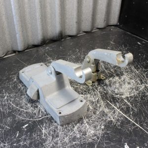 Quincaillerie de porte anti-panique - pushbar en aluminium VON DUPRIN