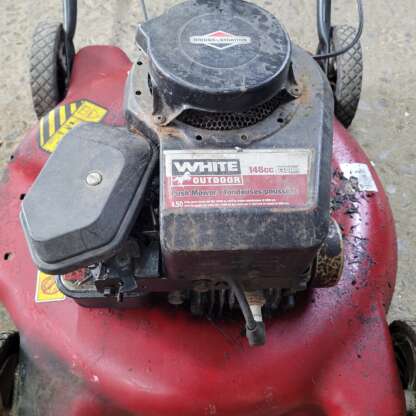 Tondeuse à réparer / Mower for parts or reparation  - Poulan XT 148cc – Image 5