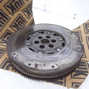 Nissan 12310-ET000 FLYWHEEL Assembly (Fit Nissan Versa 2009 1.8l manuel) A RESURFACER