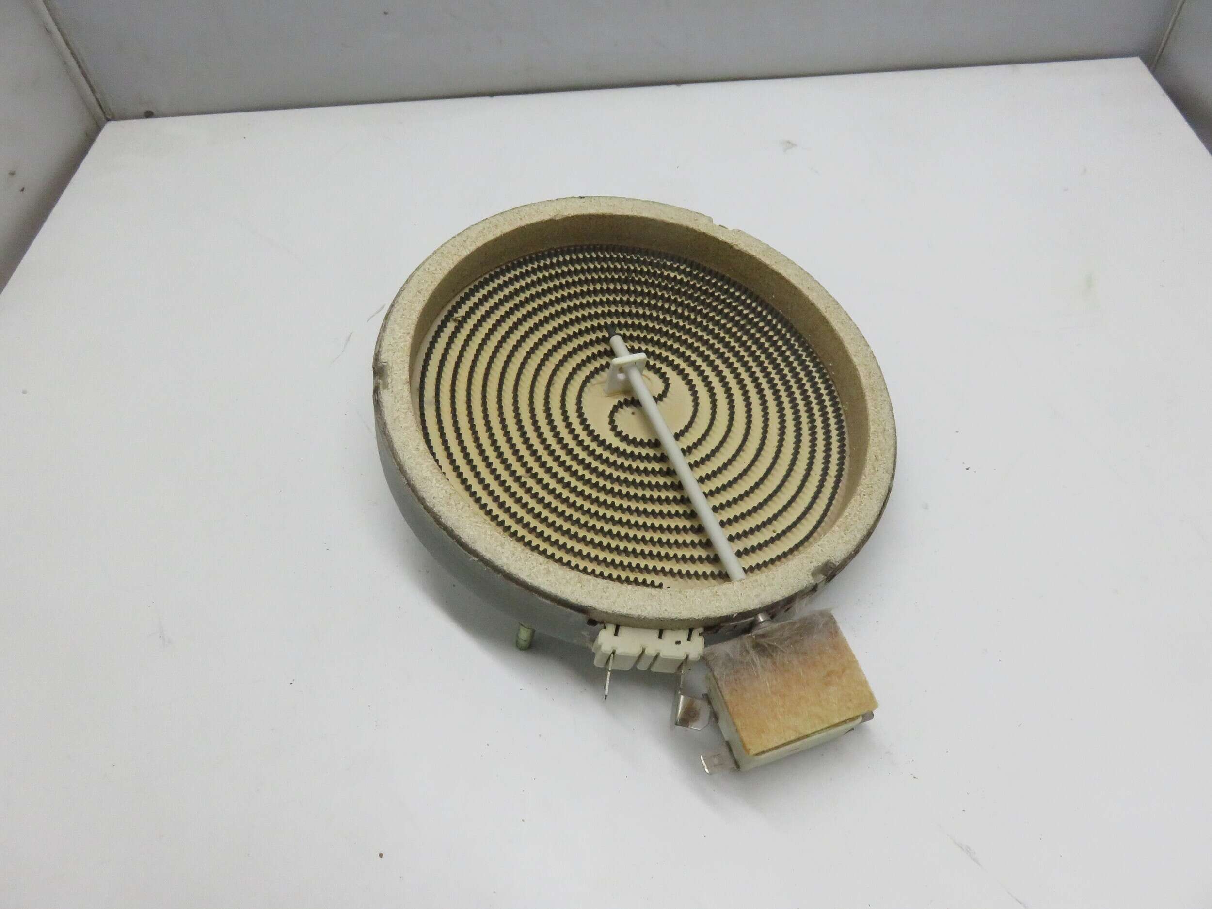 CERAMASPEED Burner Element 180N8-L7353R 1500W 240V 7” - RECYBORG
