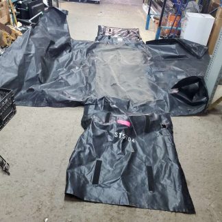 Tarp protectrice 8' x 4' une fois fermée avec le velcro
