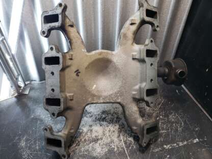 Chevrolet pickup 6.2 diesel intake manifold 23500376 - Image 4