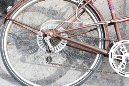 Vélo Vintage CCM brun "Elite" 5 vitesses. Tel quel, pneus presque neufs – Image 9