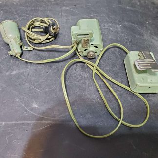 Pédale et moteur de machine à coudre SINGER