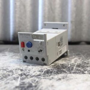 Allen Bradley E1 Plus Overload Relay # 193-NXLB-EEEP Serie C