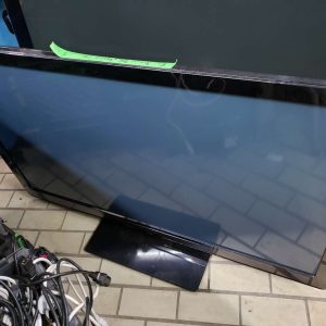 TV - télévision NON-FONCTIONNEL (à réparer ou pour pièces)