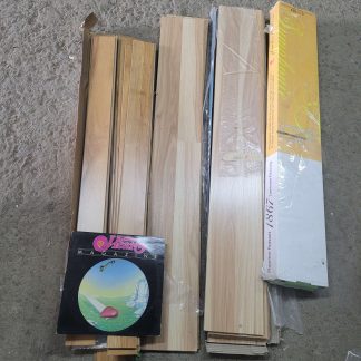 Laminate flooring / Plancher flotant  par LOT