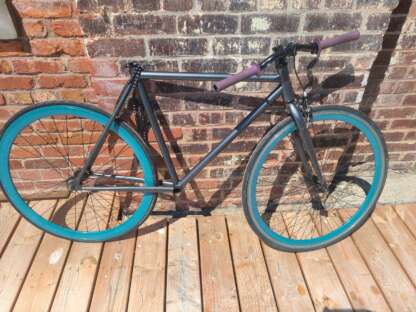 Vélo "Fixie" cadre en acier