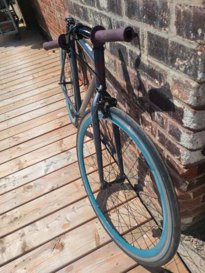 Vélo "Fixie" cadre en acier - Image 2