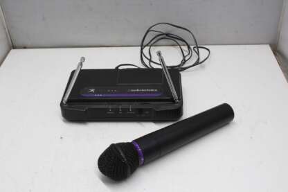 Audio-Technica Wireless Microphone System Freeway 200 Series ATW-R200 & ATW-T202 w/ NEW BATTERY