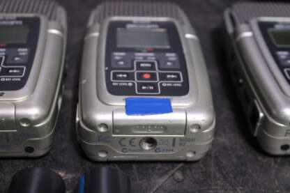4 pcs Zoom Handy Recorder H2 with 3 pcs Power Supplys and accessories – Image 3