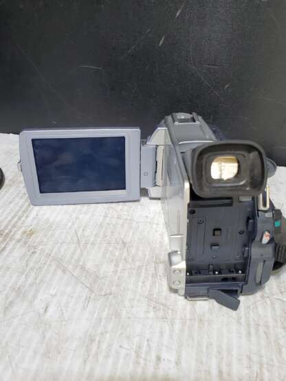 Sony DCR-TRV38 Digital Handycam - mini Dv (no battery charger) - Image 3