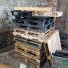 Palettes de bois variées - pallets