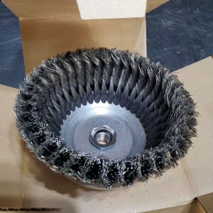Weiler 12356 6 in Single Row Wire Cup Brush .014" Steel Fill 5/8"-11 UNC Nut