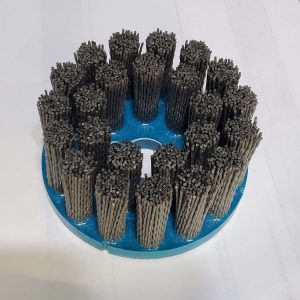 Weiler 85816 4" Nylox Disc Brush, Crimped Filament, .040/120SC Fill, 7/8" Arbor Hole