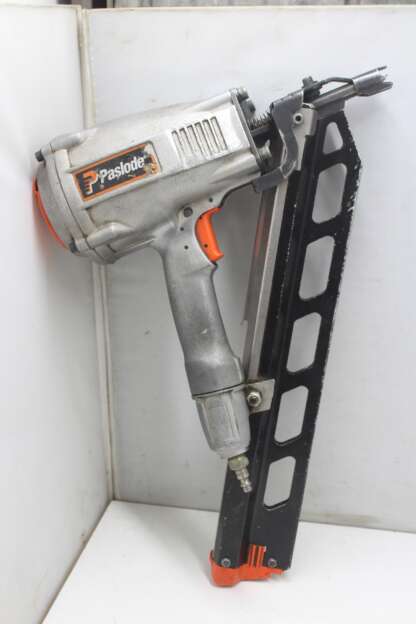 Cloueuse d'encadrement PASLODE # 501000 30 DEGRÉS 3-1/2" POWERMASTER F350-S