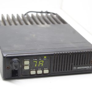 Motorola MaxTrac D37MWA5GB7AK Radio - Powers On - As Is