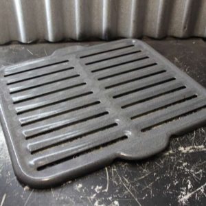 Lèchefrite en métal 15-1/4" x 14-3/4"