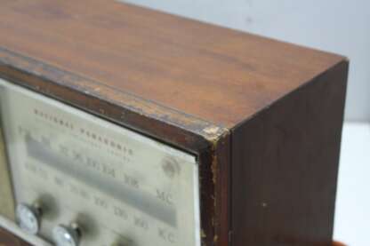 Vintage 1960s Wooden Panasonic AM/FM Tube Shelf Radio RE-784 - Working! - Image 3
