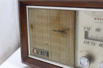 Vintage 1960s Wooden Panasonic AM/FM Tube Shelf Radio RE-784 - Working! - Image 4