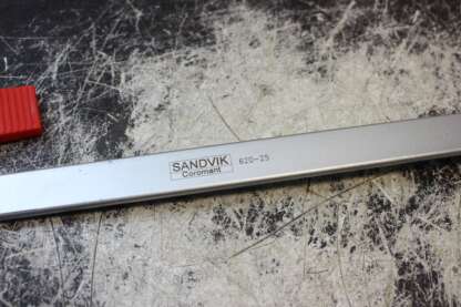 Sandvik Coromant Clamp-on Scraper 620-25 with Insert - Image 3