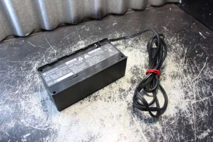 HITACHI Video Cmera AC Adaptor / Battery Charger A-C25AR - Image 2