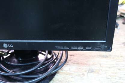 Moniteur LG Flatron L222WT 22" Widescreen LCD – Image 2