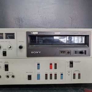 Sony U-Matic VO-5600 Video Cassette Recorder, Powers On, for parts