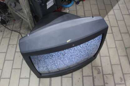 SANYO  CRT TV 26 ″  Model:CJ25S18 (AVEC DE TÉLÉCOMMANDE) - Image 4