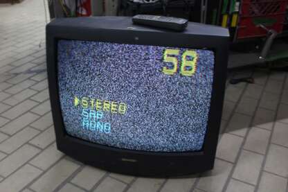 SANYO  CRT TV 26 ″  Model:CJ25S18 (AVEC DE TÉLÉCOMMANDE)