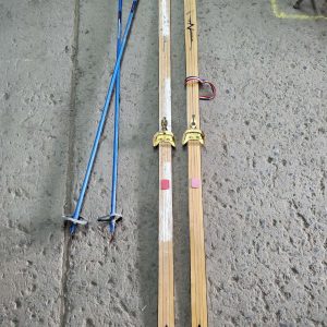 Paire de ski de fond Le Nordique 200 avec bâtons