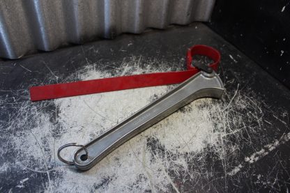 Klein Grip-it Strap Wrench Aluminum  S12H - 12" - Image 2