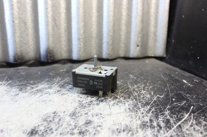 Range Infinite Switch (5.4-7.8A) 320C451P06 KS811708