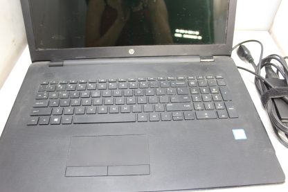 Laptop Intel i5-7200 - 2..65ghz - 8Gb RAM - Disque 222GB - 17" (un coin est brisé, voir photo) – Image 3