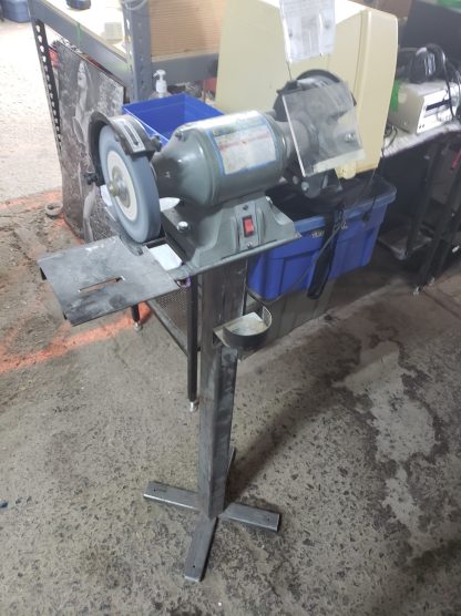 Meuleuse d'établi - bench grinder 6" KING Canada + base-trépied en métal