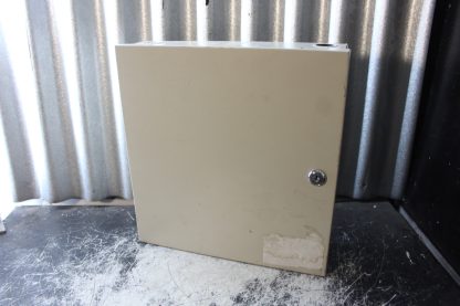 Boitier électrique 11-3/4" x 11" x 3"- Pas de clé