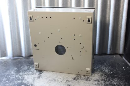 Boitier électrique 11-3/4" x 11" x 3"- Pas de clé – Image 3