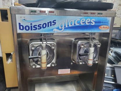 Machine à crème glacée molle NON TESTÉE /  ÉTAT INCONNU – Image 2