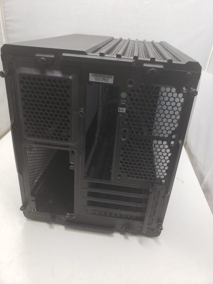 Petit boitier de tour d'ordinateur CORSAIR 16" x 10" x 12" – Image 6