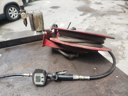 Réservoir d'huile 1000l + grand établi en métal + pompe pneumatique et dévidoir (garage) - Image 4