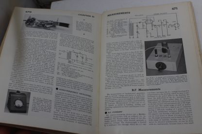 Lot of Vintage Electronics Repair/TV/Radio Manuals Books 50s 60s 70s 80s – Image 9