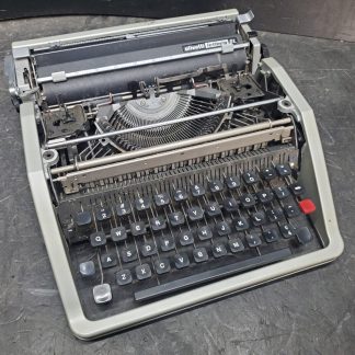 olivetti lettera DL Portable Typewriter (FOR PARTS - NOT WORKING)