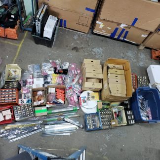 Mega lot de composantes électroniques - Electrolytic capacitor, DIP IC, FETS, Resistances, Diodes, PCB, SMT, organisateurs