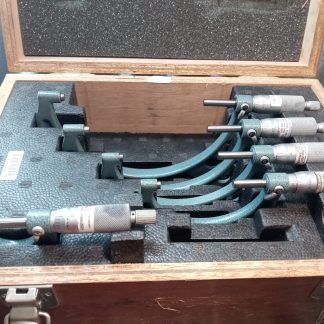 Mitutoyo 103-907-40 Outside Micrometer Set 0-6" (NOT COMPLETE)